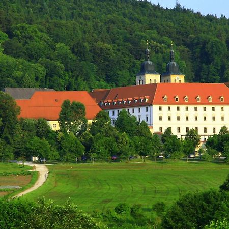 Kloster Plankstetten Gaste- Und Tagungshaus ベルヒング エクステリア 写真